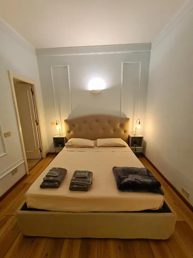 Via Del Corso Charme Apartment Rome Italy