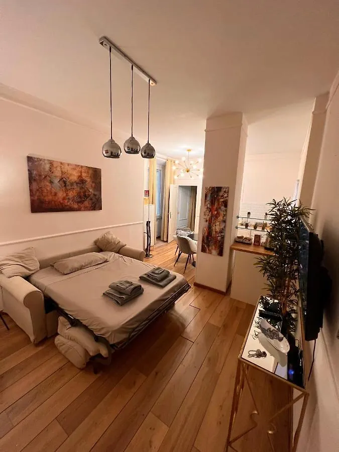 Via Del Corso Charme Apartment Řím